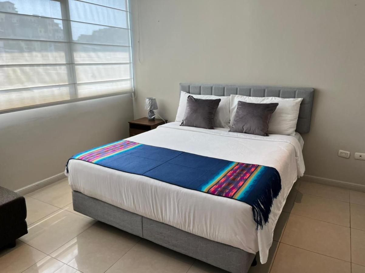 Puerto Santa Ana Suites Guayaquil Exterior foto